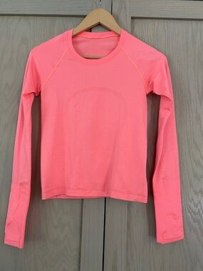 lululemon Swifty Tech L/S crew Size 4 Race length